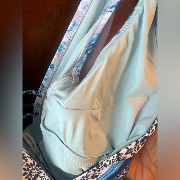 NANETTE LEPORE Lavender Trails Priya Plunge Swimsuit NEW WITH TAG SIZE:4 - Picture 11 of 13